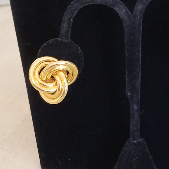 Erwin Pearl Knot Earrings - Picture 7 of 9